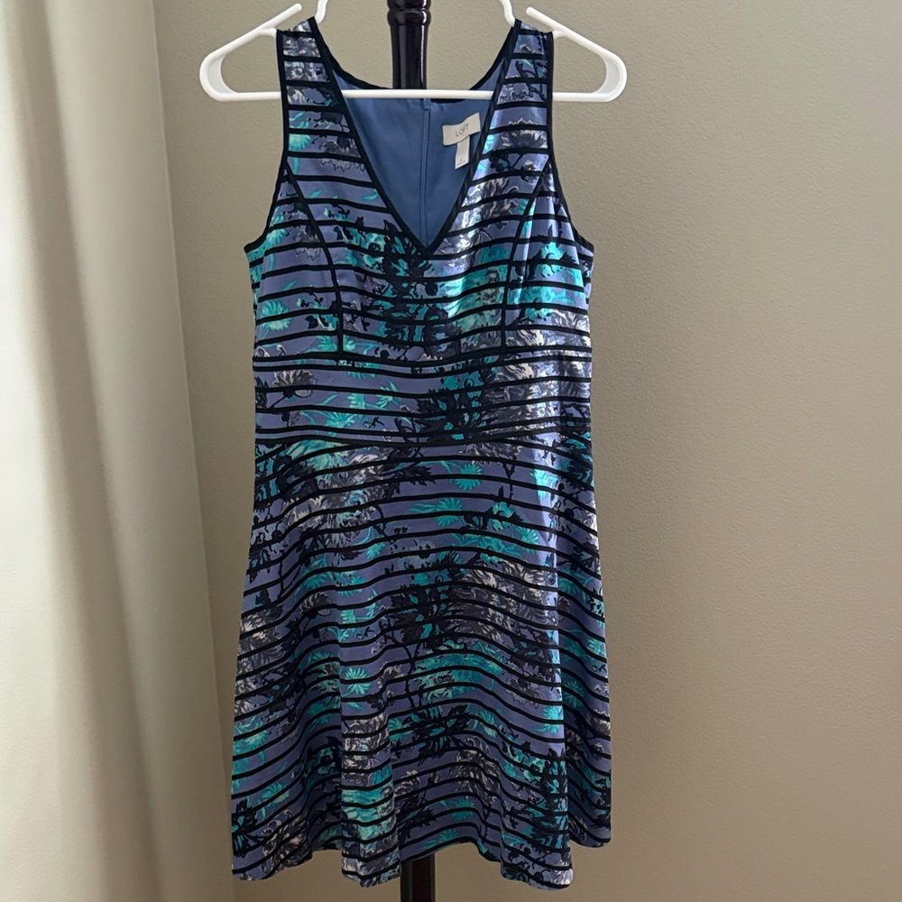 LOFT Blue Fabric Detail